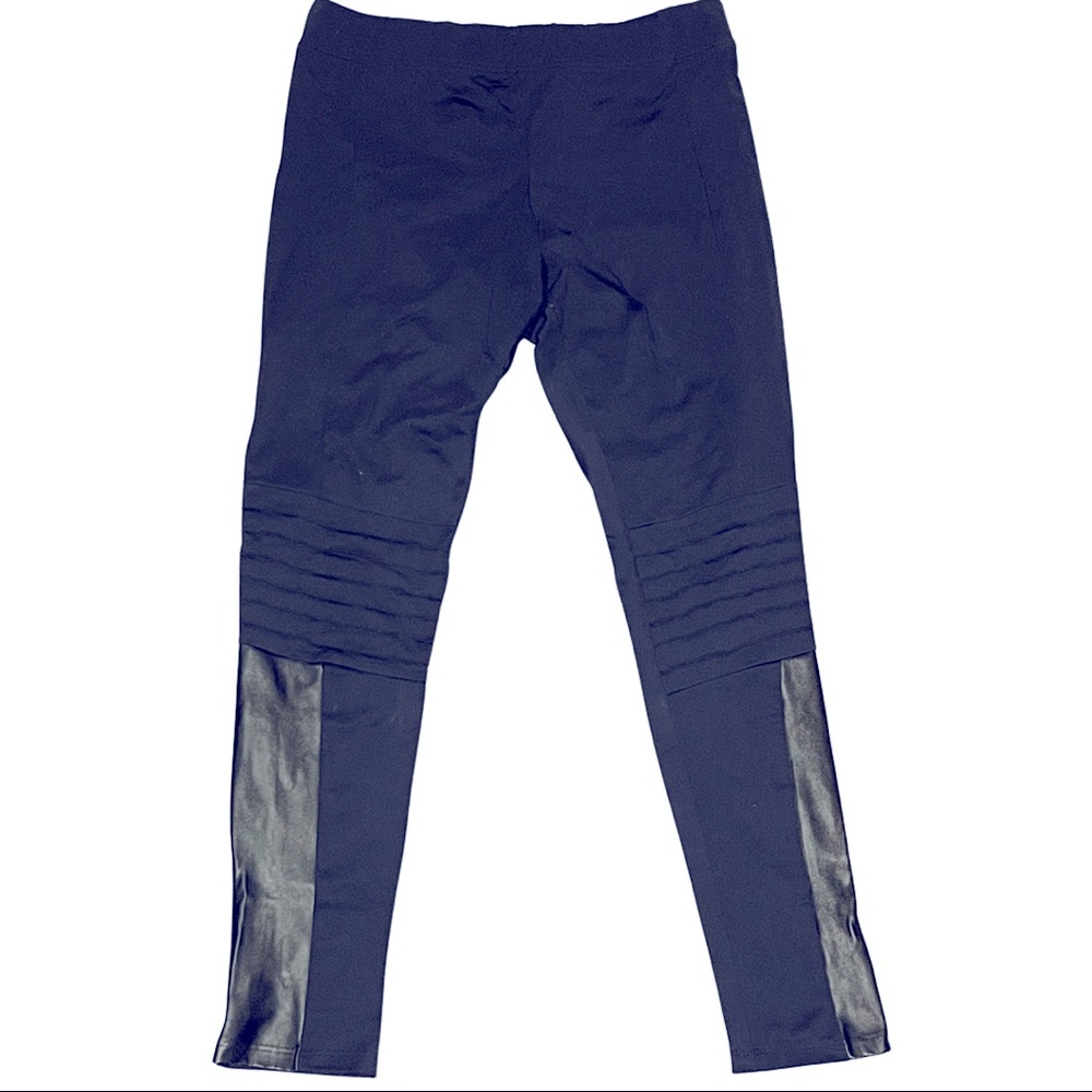 Ribbed leggings w/ faux leather
